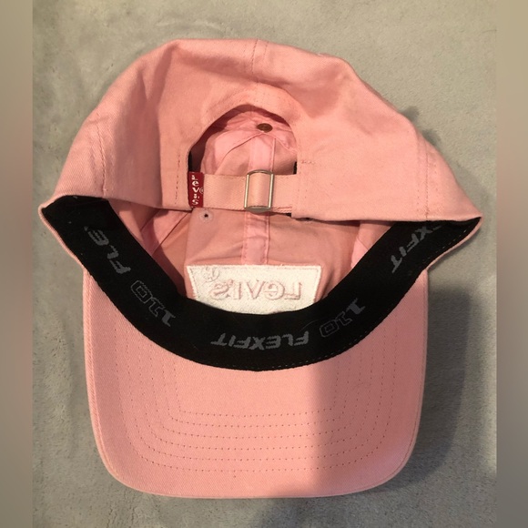 Pink Levis hat - Picture 3 of 4